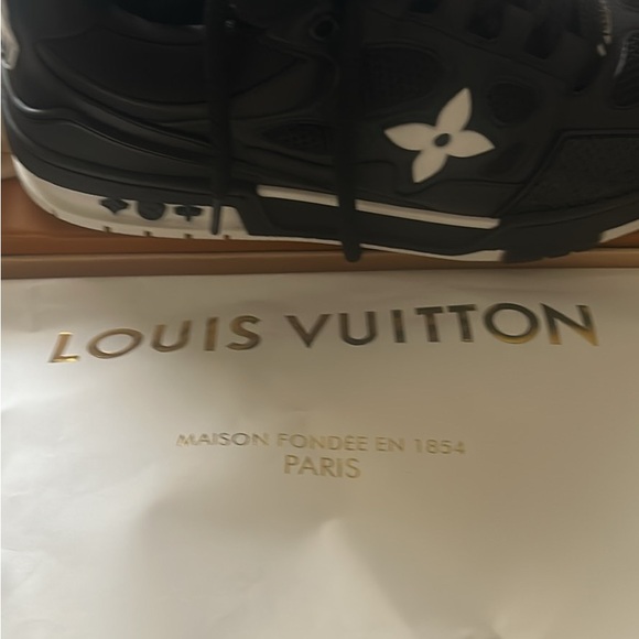 Louis Vuitton Black and White Sneakers - Picture 1 of 3